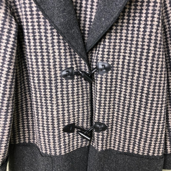 Janska Houndstooth Toggle Jacket Gray Fleece Shacket Pockets Size Large - Picture 3 of 7